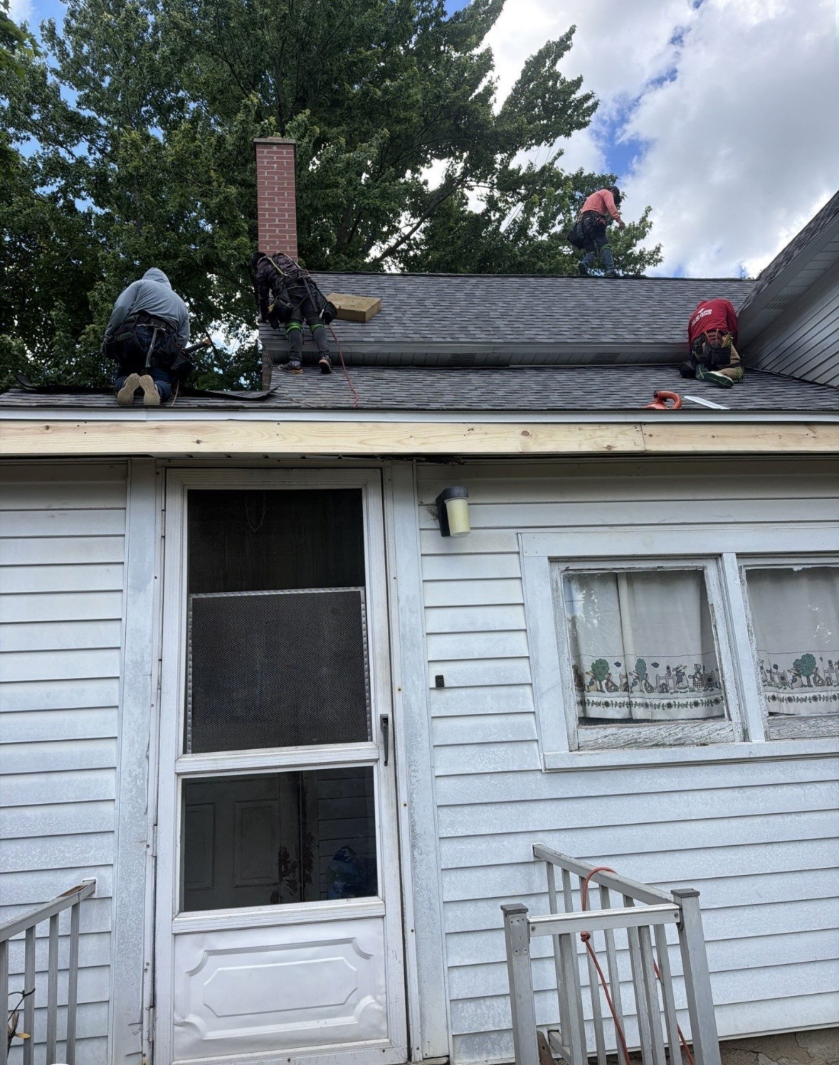 Why Roof Decking Matters During a Roof Replacement